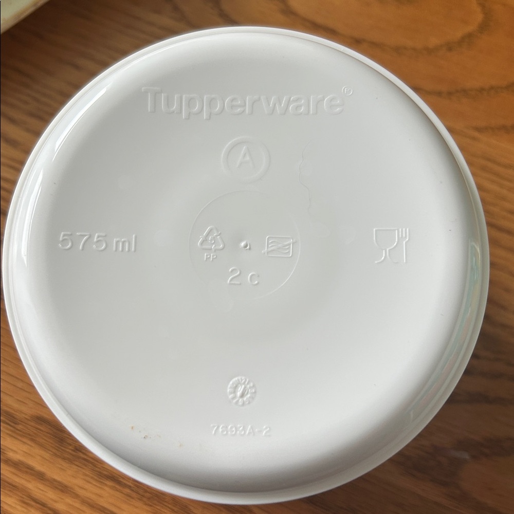Tupperware Winter Storage Containers - Picture 8 of 8